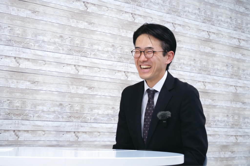 interview01_profile